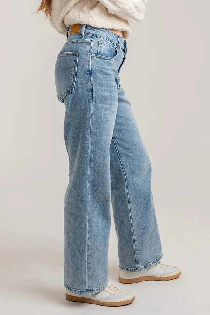 CurvaLuxe High-Rise Relaxed Jeans