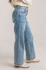 CurvaLuxe High-Rise Relaxed Jeans