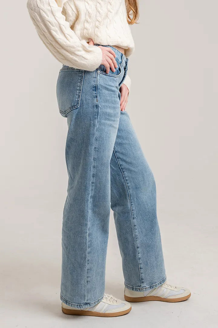 CurvaLuxe High-Rise Relaxed Jeans